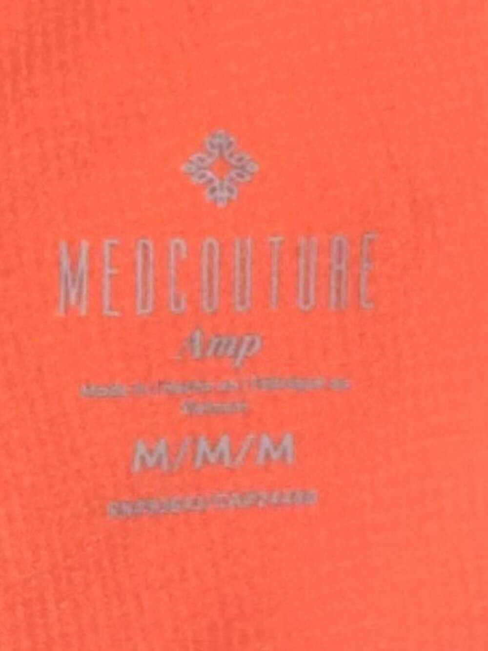 MEDCOUTURE scrub set - Picture 5 of 5